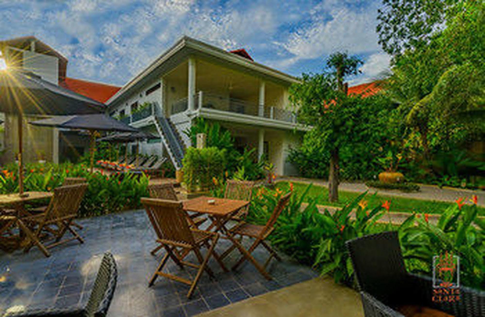 Santa Clara Boutique Hotel Siem Reap Exterior foto